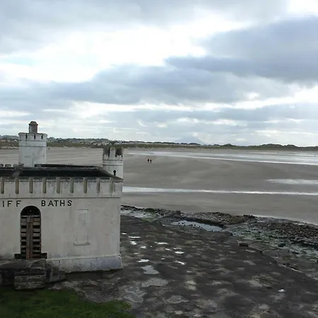 Апартаменты The House Инишкрон